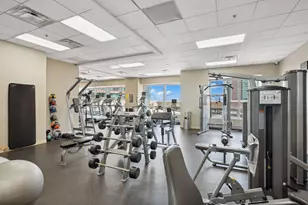 512 N McClurg Ct, Chicago, IL 60611 - Photo 26