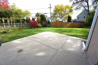 203 Valerie Court, Glenview, IL 60025 - Photo 30