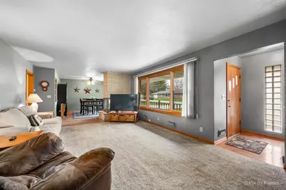 1321 Florence Drive, Sycamore, IL 60178 - Photo 2