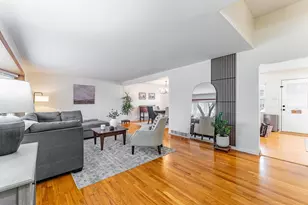 1531 N 9th Ave, Melrose Park, IL 60160 - Photo 2