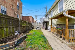 2626 W Francis Pl, Chicago, IL 60647 - Photo 22