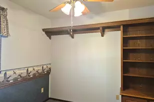 8 Hawthorne Dr, Oswego, IL 60543 - Photo 24