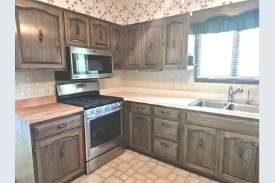 8 Hawthorne Drive, Oswego, IL 60543 - Photo 10