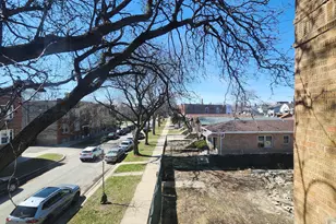 3900 W Cornelia Ave, Chicago, IL 60618 - Photo 28