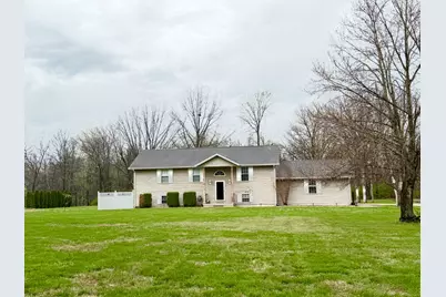 658 Deerfield Road, Walnut Hill, IL 62893 - Photo 1