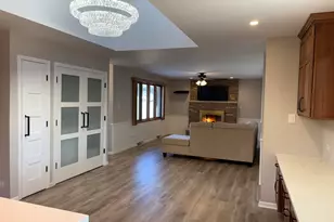 8320 Heather Ln, Tinley Park, IL 60477 - Photo 14