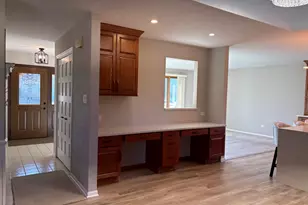 8320 Heather Ln, Tinley Park, IL 60477 - Photo 14