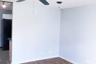 923 Sagamore Dr, Schaumburg, IL 60194 - Photo 4