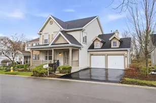 1412 Gregory Ct, Indian Creek, IL 60061 - Photo 2