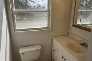 18570 W Pamela Pl, Gurnee, IL 60031 - Photo 8