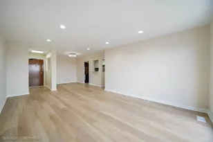 900 W Sunset Dr, Glenwood, IL 60425 - Photo 4