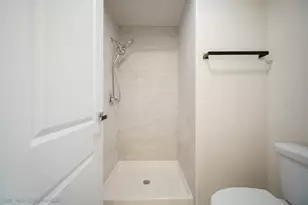 900 W Sunset Dr, Glenwood, IL 60425 - Photo 8