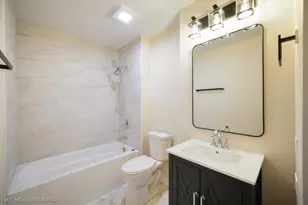 900 W Sunset Dr, Glenwood, IL 60425 - Photo 10