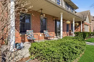 8304 Queen Victoria Ln, Tinley Park, IL 60477 - Photo 24