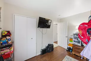 1543 McKool Ave, Streamwood, IL 60107 - Photo 18