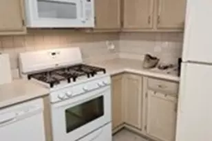 1403 Plum Ct, Mount Prospect, IL 60056 - Photo 4