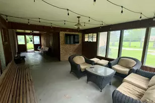 1270 Benson Ln, Green Oaks, IL 60048 - Photo 12