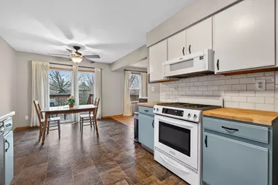 43 Thicket Lane, South Beloit, IL 61080 - Photo 10