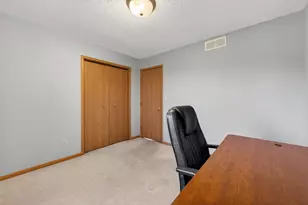 43 Thicket Ln, South Beloit, IL 61080 - Photo 18