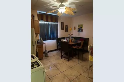 6758 S Jeffery Boulevard, Chicago, IL 60649 - Photo 14