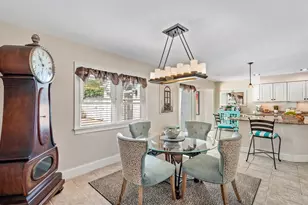 240 S McHenry Ave, Crystal Lake, IL 60014 - Photo 4