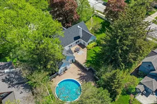 240 S McHenry Ave, Crystal Lake, IL 60014 - Photo 26