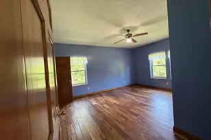 18760 Hillside Rd, Morrison, IL 61270 - Photo 12