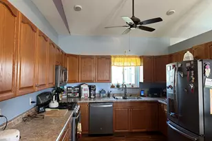 18760 Hillside Rd, Morrison, IL 61270 - Photo 6