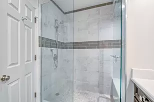 724 Ascot Ct, Libertyville, IL 60048 - Photo 14