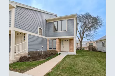 724 Ascot Court, Libertyville, IL 60048 - Photo 2