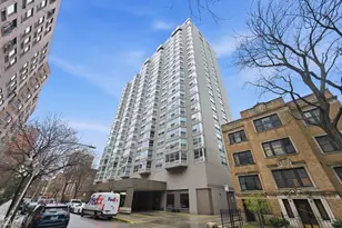 720 W Gordon Terrace, Chicago, IL 60613 - Photo 1