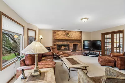 1204 Kristin Drive, Libertyville, IL 60048 - Photo 4