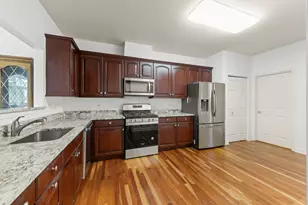 17 Mashie Ct, Woodridge, IL 60517 - Photo 10