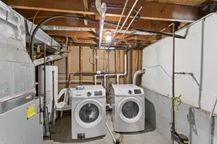 643 Armitage Ave, Glendale Heights, IL 60139 - Photo 16