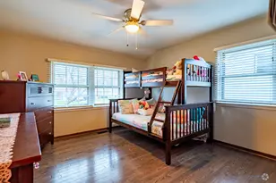 67 Kenilworth Ave, Elk Grove Village, IL 60007 - Photo 10