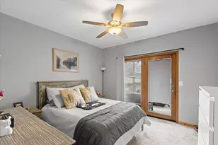 2033 W Huron St, Chicago, IL 60612 - Photo 6