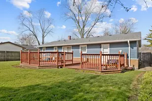 1241 Aspen Ln, Elk Grove Village, IL 60007 - Photo 18