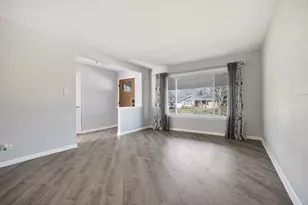 1241 Aspen Ln, Elk Grove Village, IL 60007 - Photo 2