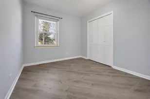 1241 Aspen Ln, Elk Grove Village, IL 60007 - Photo 14