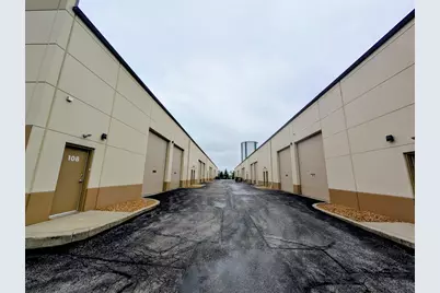 650 Willowbrook Center Parkway #205, Willowbrook, IL 60527 - Photo 6