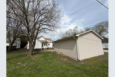 112 E Main Street, Oak Lawn, IL 61943 - Photo 20