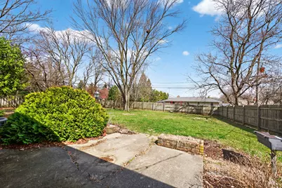 103 Stoney Creek Road, Dekalb, IL 60115 - Photo 32