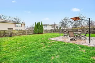 5219 Laramie Ct, Oak Forest, IL 60452 - Photo 4