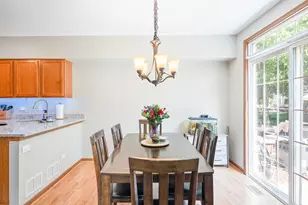 16017 W Iroquois Dr, Lockport, IL 60441 - Photo 10