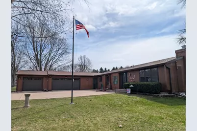 2155 Oriole Drive, Freeport, IL 61032 - Photo 1