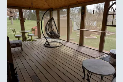 2155 Oriole Drive, Freeport, IL 61032 - Photo 18