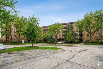 700 Wellington Avenue #504, Elk Grove Village, IL 60007 - Photo 1