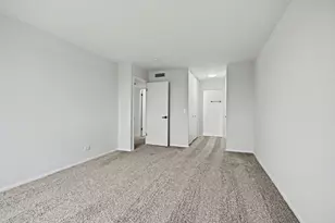 700 Wellington Ave, Elk Grove Village, IL 60007 - Photo 12