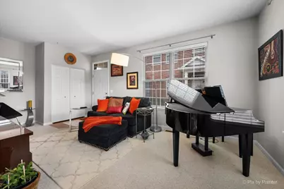 430 Commons Circle #430, Clarendon Hills, IL 60514 - Photo 4