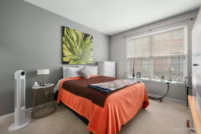 430 Commons Circle #430, Clarendon Hills, IL 60514 - Photo 10